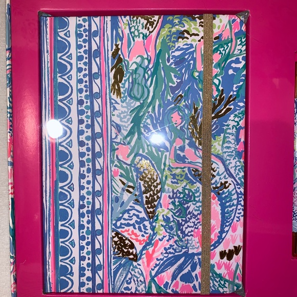 Lilly Pulitzer Journal and Pen Set Mermaid Cove - Picture 4 of 6